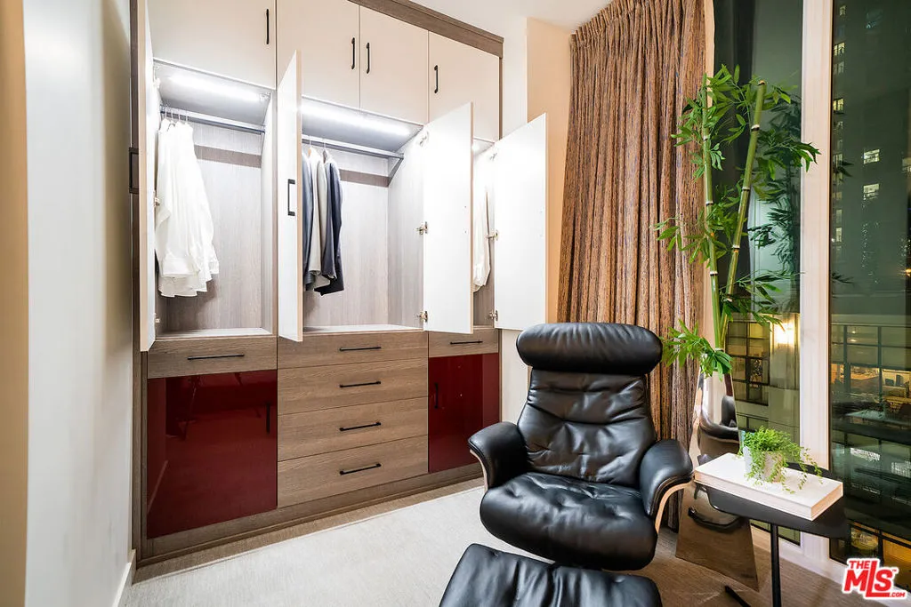 1050 S Grand Avenue Unit 901, Los Angeles, California 90015 home-pic-9