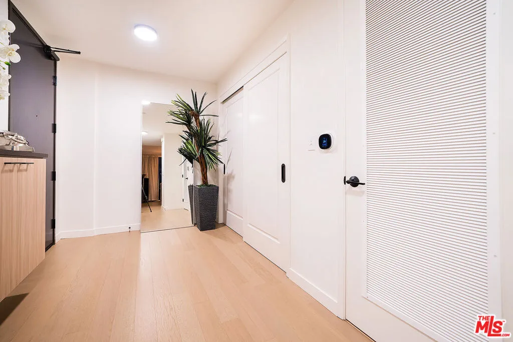 1050 S Grand Avenue Unit 901, Los Angeles, California 90015 home-pic-12