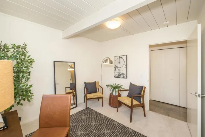 3452 Thomas Drive, Palo Alto, California 94303