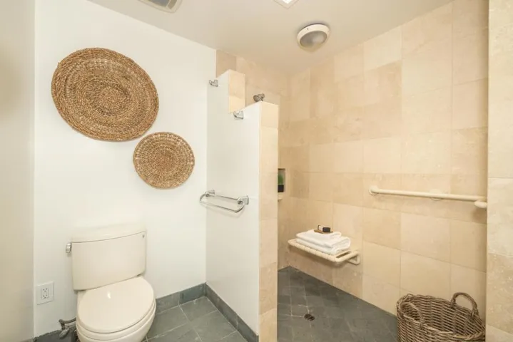 3452 Thomas Drive, Palo Alto, California 94303