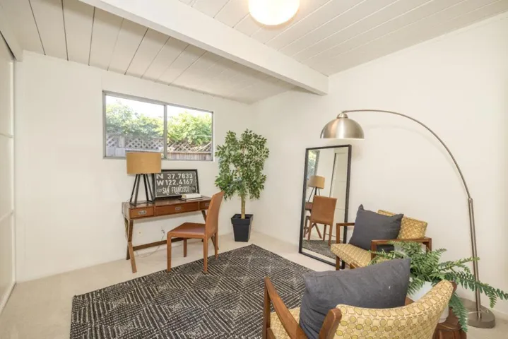 3452 Thomas Drive, Palo Alto, California 94303