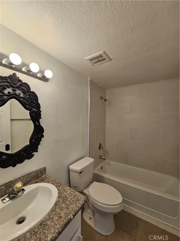 21024 Kenniston Street, California City, California 93505