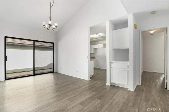451 Estancia Place, Camarillo, California 93012