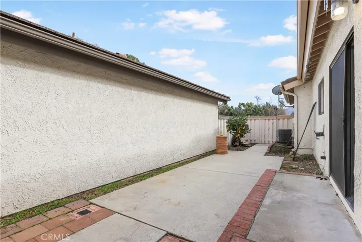 451 Estancia Place, Camarillo, California 93012