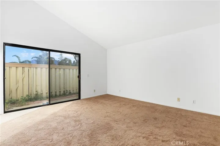 451 Estancia Place, Camarillo, California 93012