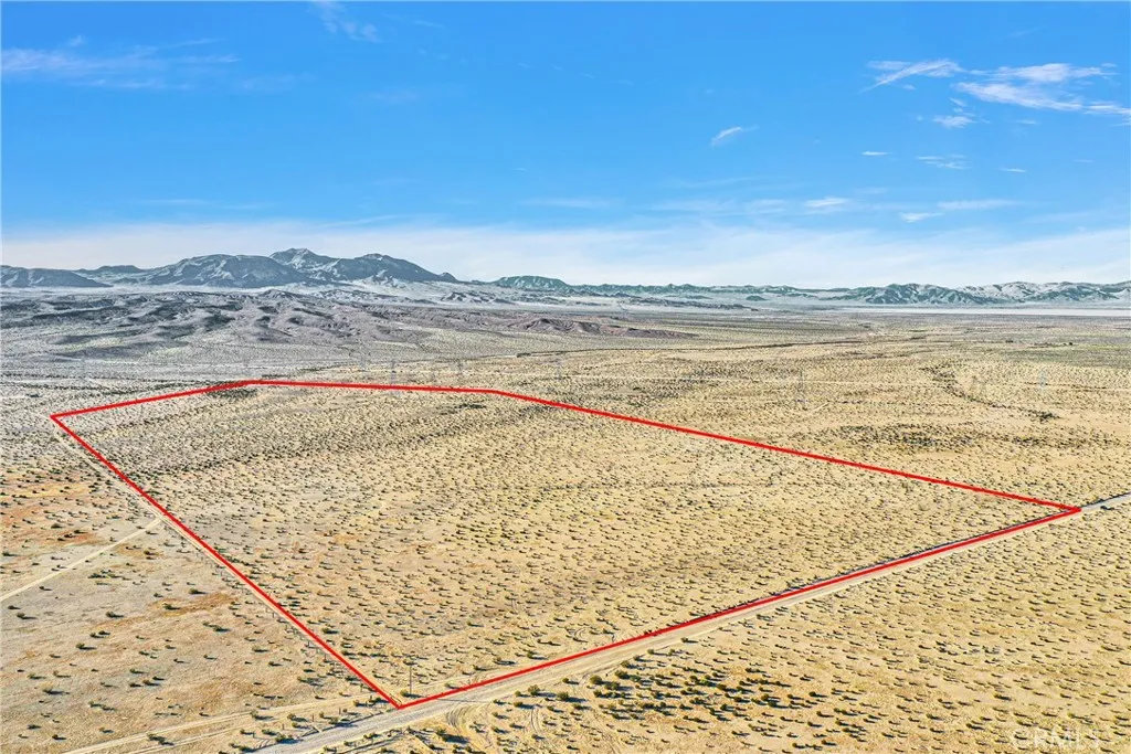 Red property boundary markers are not to be relied on as exact property lines. Buyer to confirm independently.