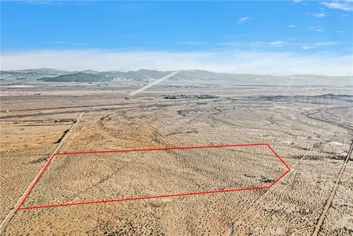 Red property boundary markers are not to be relied on as exact property lines. Buyer to confirm independently.