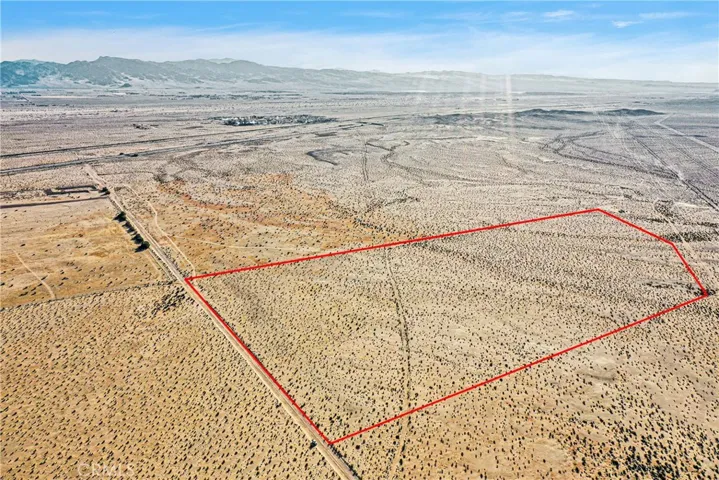 Red property boundary markers are not to be relied on as exact property lines. Buyer to confirm independently.