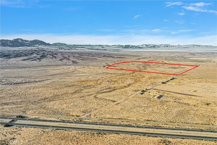 Red property boundary markers are not to be relied on as exact property lines. Buyer to confirm independently.