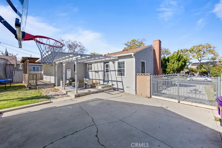 308 East 45th Street, Long Beach, California 90807