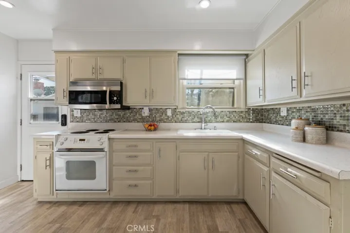308 East 45th Street, Long Beach, California 90807