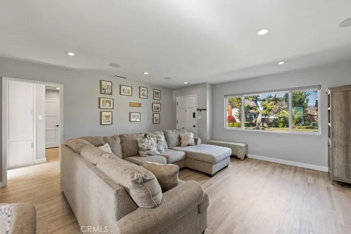 308 East 45th Street, Long Beach, California 90807