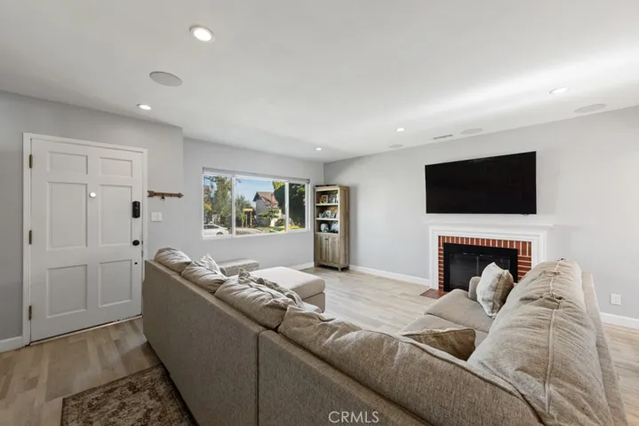 308 East 45th Street, Long Beach, California 90807