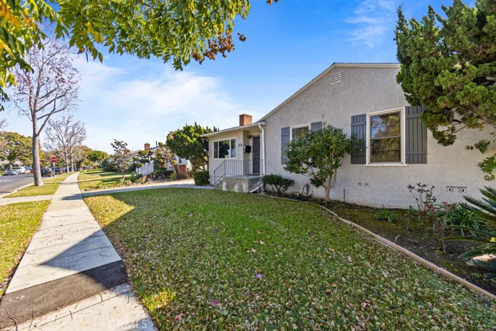 308 East 45th Street, Long Beach, California 90807