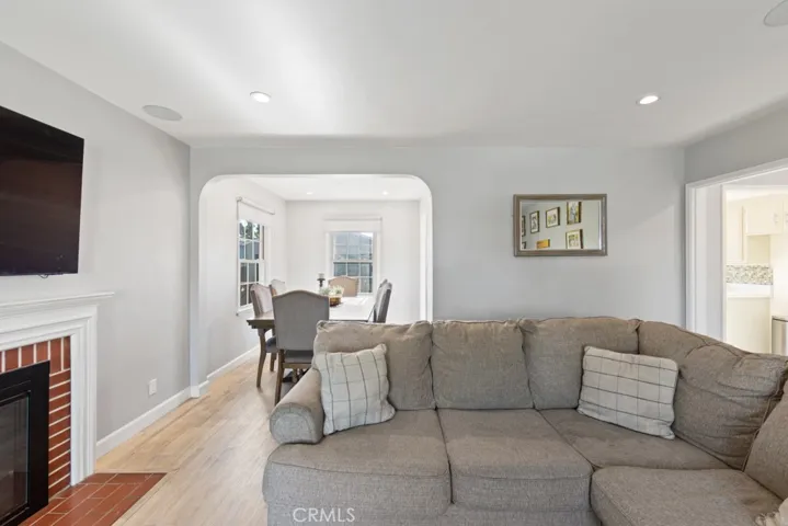 308 East 45th Street, Long Beach, California 90807
