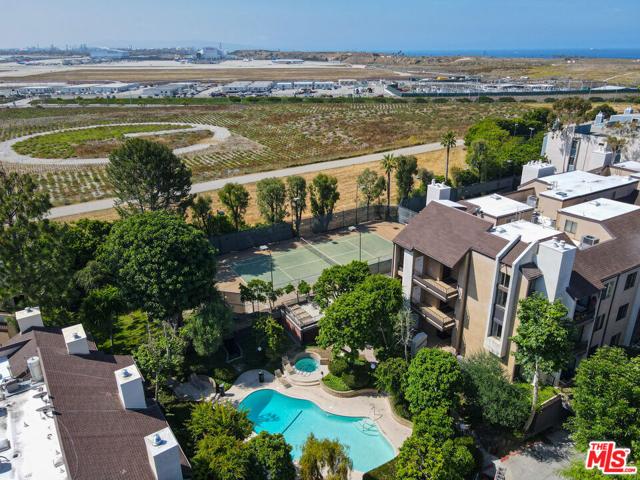 8675 Falmouth Avenue Unit 322, Playa del Rey, California 90293