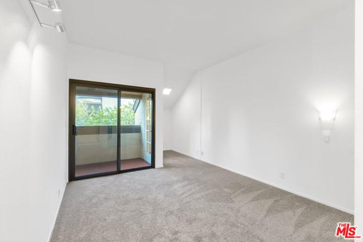 8675 Falmouth Avenue Unit 322, Playa del Rey, California 90293