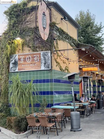 661 42nd St, Oakland, California 94609