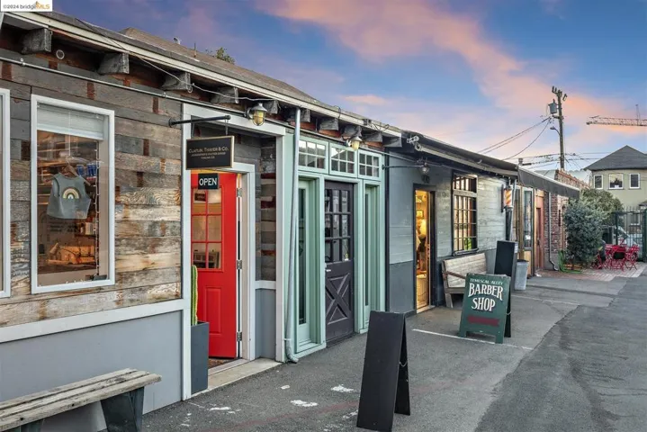 661 42nd St, Oakland, California 94609