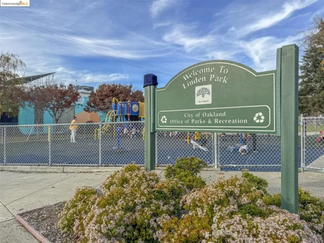661 42nd St, Oakland, California 94609