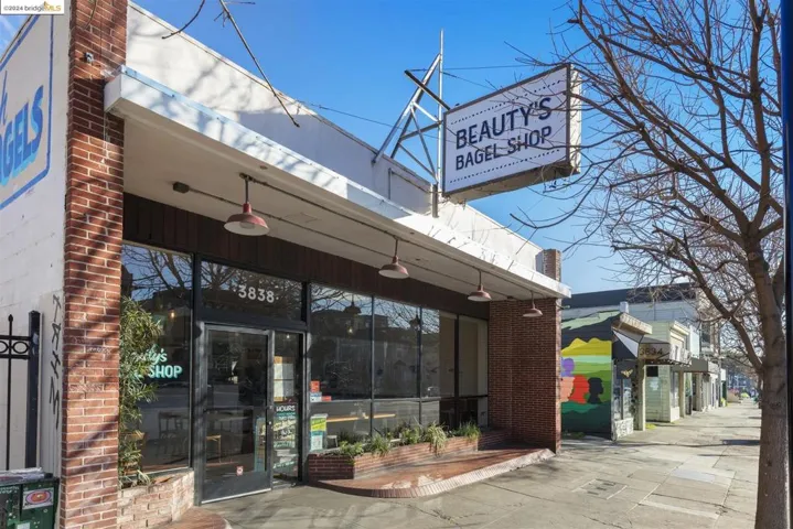661 42nd St, Oakland, California 94609