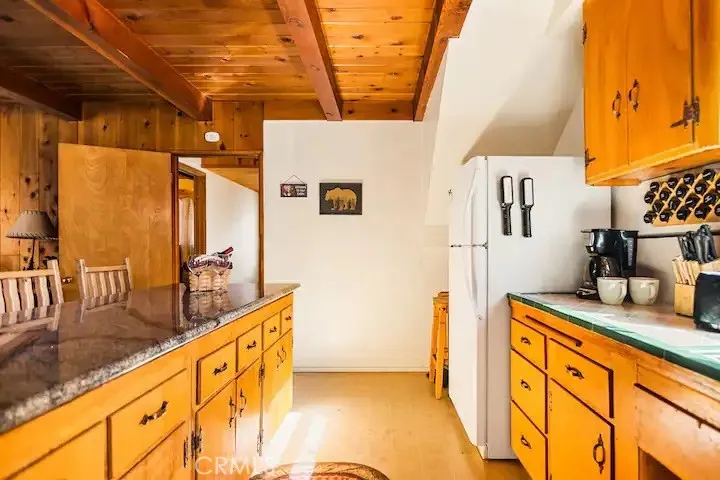 33307 Wild Cherry Drive, Green Valley Lake, California 92341