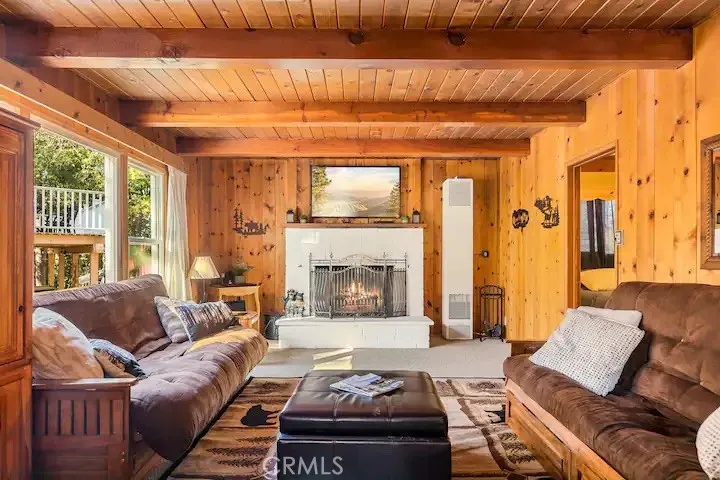 33307 Wild Cherry Drive, Green Valley Lake, California 92341