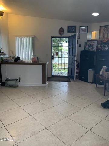 Living Rm_2038