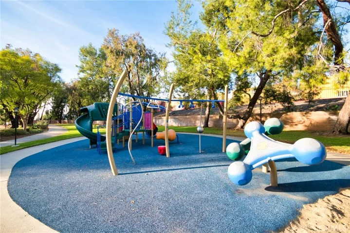 6204 Hartford Road 203, Yorba Linda, California 92887