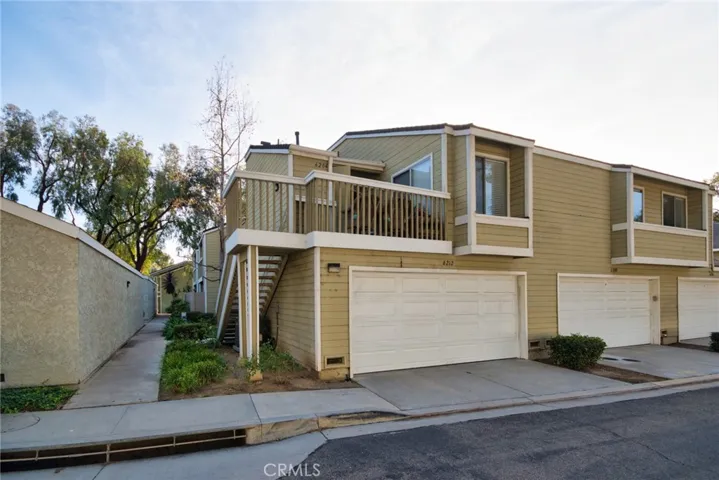 6204 Hartford Road 203, Yorba Linda, California 92887