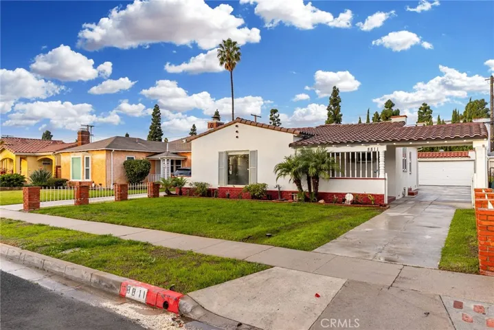 8811 S 8th Avenue, Inglewood, California 90305