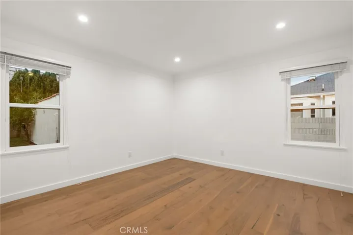 8811 S 8th Avenue, Inglewood, California 90305