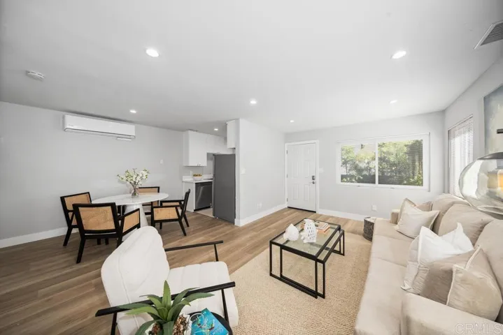 756 E Avenue, Coronado, California 92118