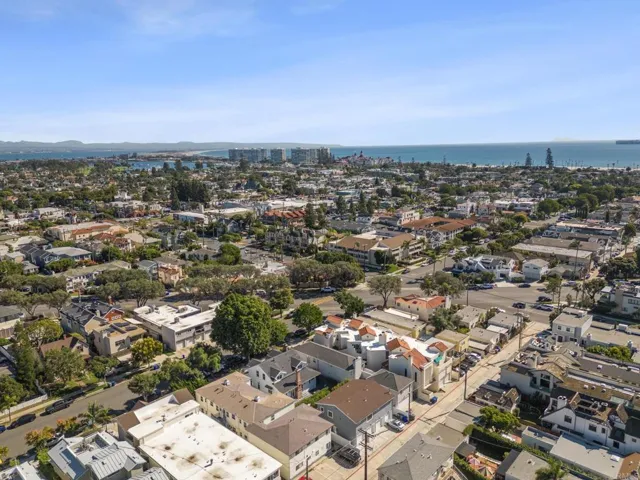 756 E Avenue, Coronado, California 92118