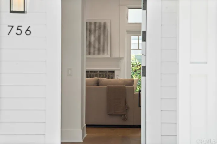 756 E Avenue, Coronado, California 92118