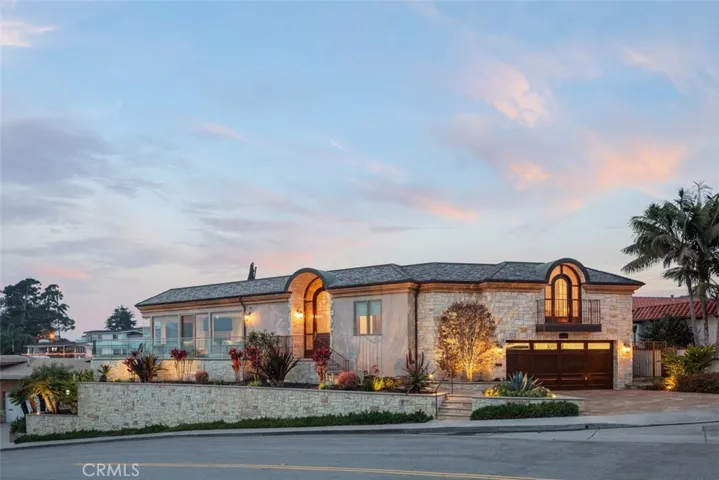 500 Avenida La Costa, San Clemente, California 92672