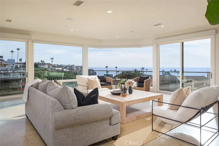500 Avenida La Costa, San Clemente, California 92672