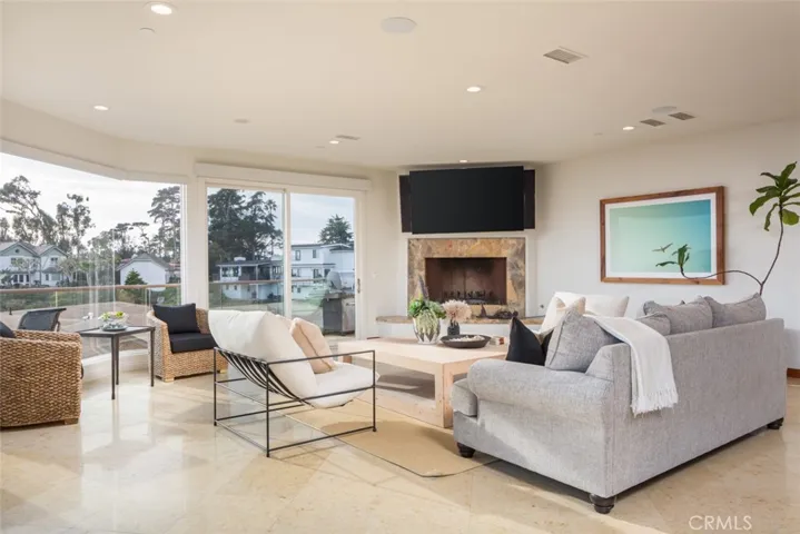 500 Avenida La Costa, San Clemente, California 92672