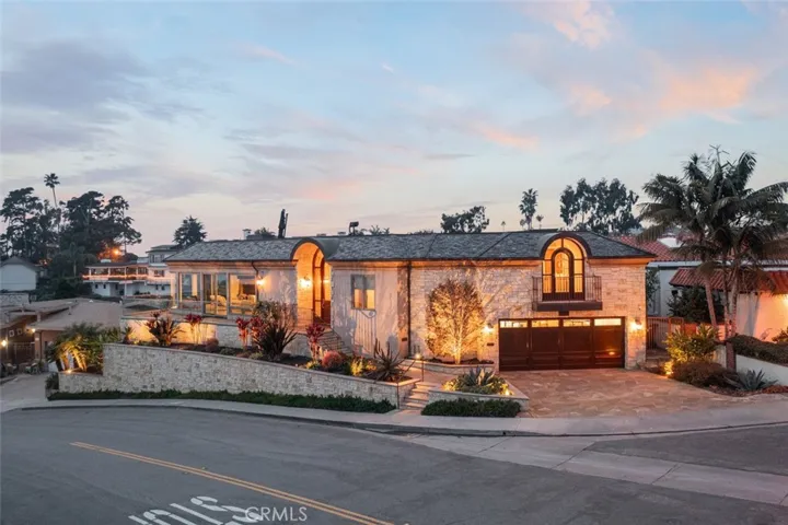 500 Avenida La Costa, San Clemente, California 92672