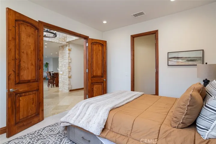 500 Avenida La Costa, San Clemente, California 92672