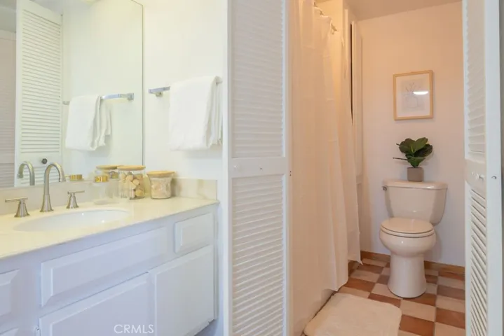 5066 E Atherton Street, Long Beach, California 90815
