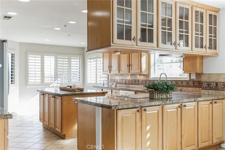 554 Forrest Bluff, Encinitas, California 92024