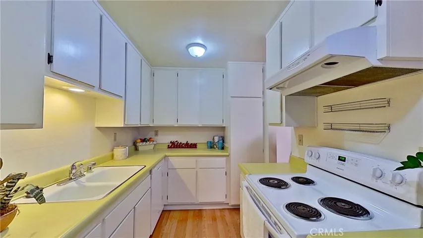 6542 Ocean Crest Drive D209, Rancho Palos Verdes, California 90275