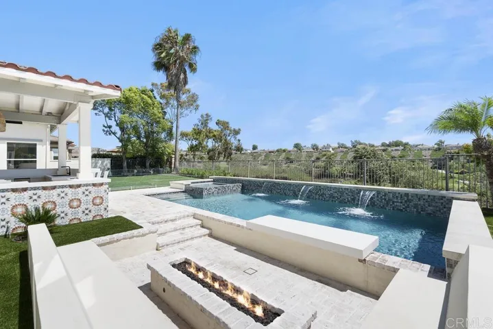 8 Corte Vizcaya, San Clemente, California 92673