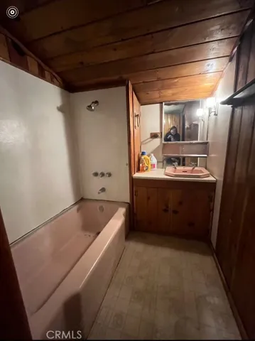 170 Victoria Lane, Sugarloaf, California 92386
