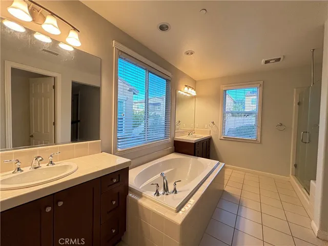 17 Starflower, Lake Forest, California 92630