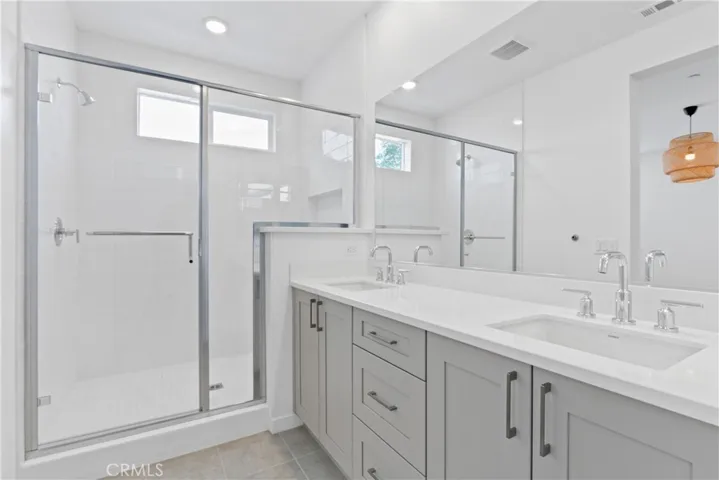 1442 Plaza Del Amo, Torrance, California 90501
