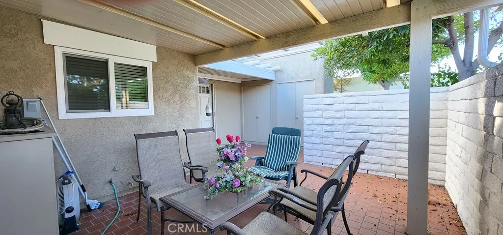 2209 Via Mariposa E. B, Laguna Woods, California 92637