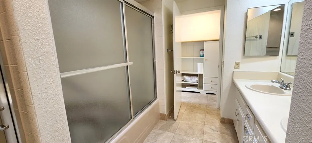 2209 Via Mariposa E. B, Laguna Woods, California 92637