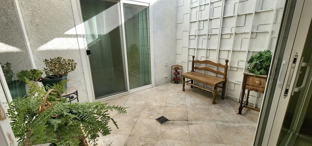 2209 Via Mariposa E. B, Laguna Woods, California 92637